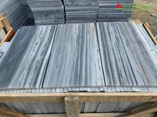 Khối lượng đá sọc dưa khá nặng, chi phí cao hơn các loại đá thường