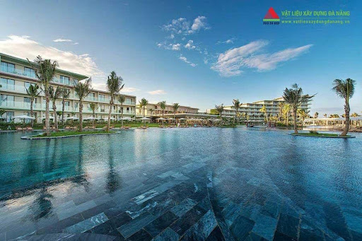 Đá sọc dưa ốp bể bơi có đặc tính chống thấm nước tốt
